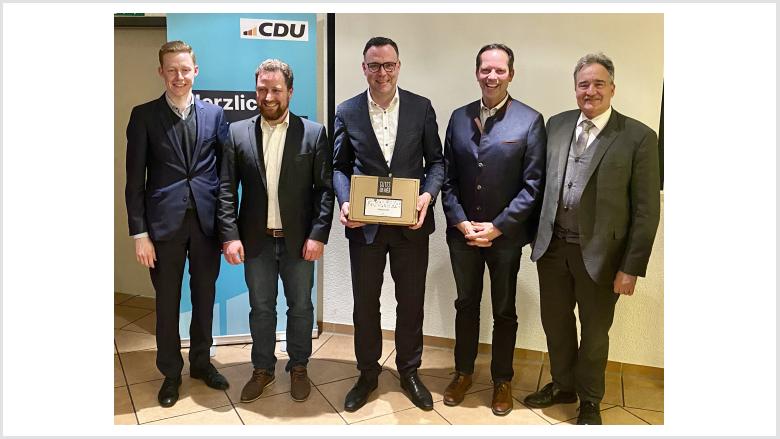 (vlnr.): Kreisrat Alexander Wenger, Michael Mast Gemeindeverbandsvorsitzender Schemmerhofen, Siegfried Lorek MdL und Staatssekretär im Ministerium der Justiz und für Migration, Thomas Dörflinger MdL und CDU Kreisvorsitzender Josef Rief MdB (vlnr.): Kreisrat Alexander Wenger, Michael Mast Gemeindeverbandsvorsitzender Schemmerhofen, Siegfried Lorek MdL und Staatssekretär im Ministerium der Justiz und für Migration, Thomas Dörflinger MdL und CDU Kreisvorsitzender Josef Rief MdB